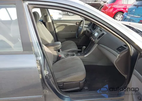 2009 Hyundai Sonata Gls from USA, damaged, VIN 5NPET46C79H573029